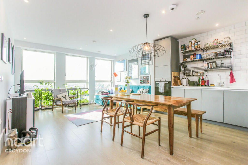 Apartamento de 2 dormitorios en Croydon, United Kingdom No. 4870