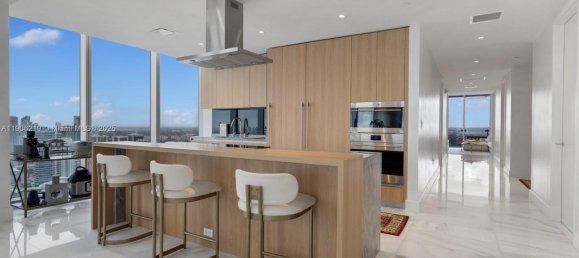 4 غرف نوم عقار تجاري في Miami, الولايات المتحدة رقم 615851 8