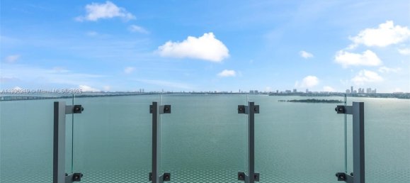 4 غرف نوم عقار تجاري في Miami, الولايات المتحدة رقم 615851 3