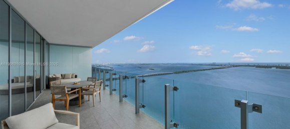 4 غرف نوم عقار تجاري في Miami, الولايات المتحدة رقم 615851 30