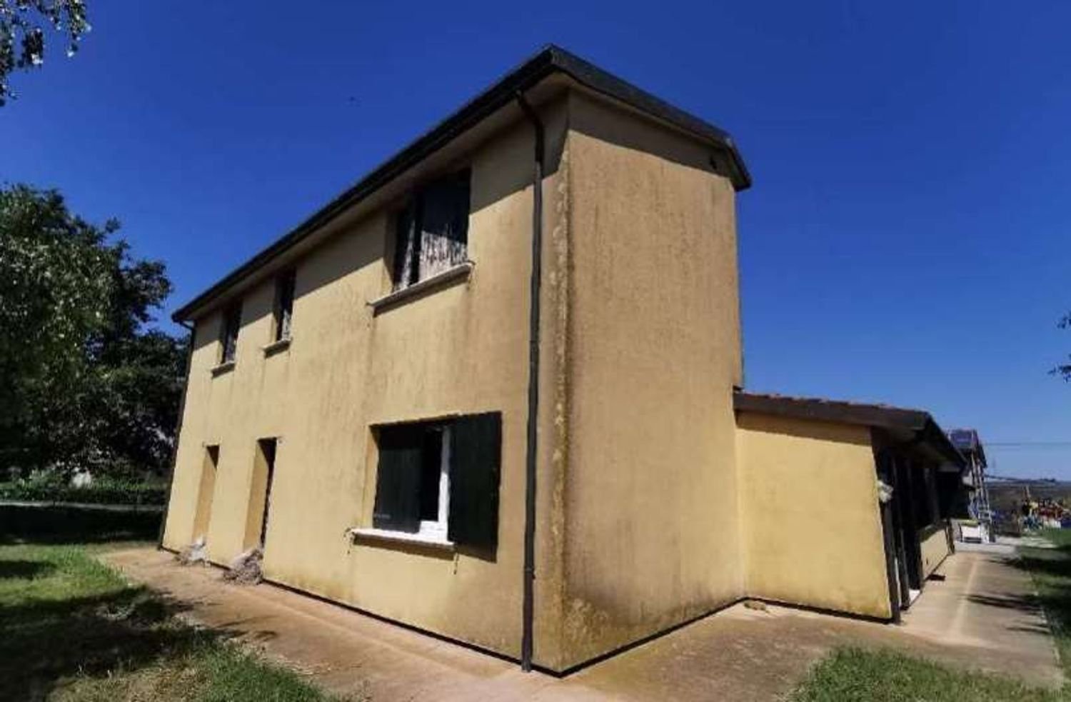 7 bedrooms Apartment in Ravenna, Italy No. 362511