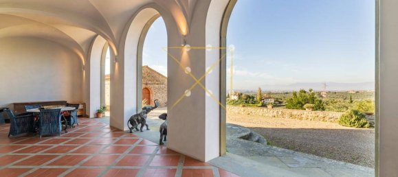 6 bedrooms Villa in Vinci, Italy No. 60019 9