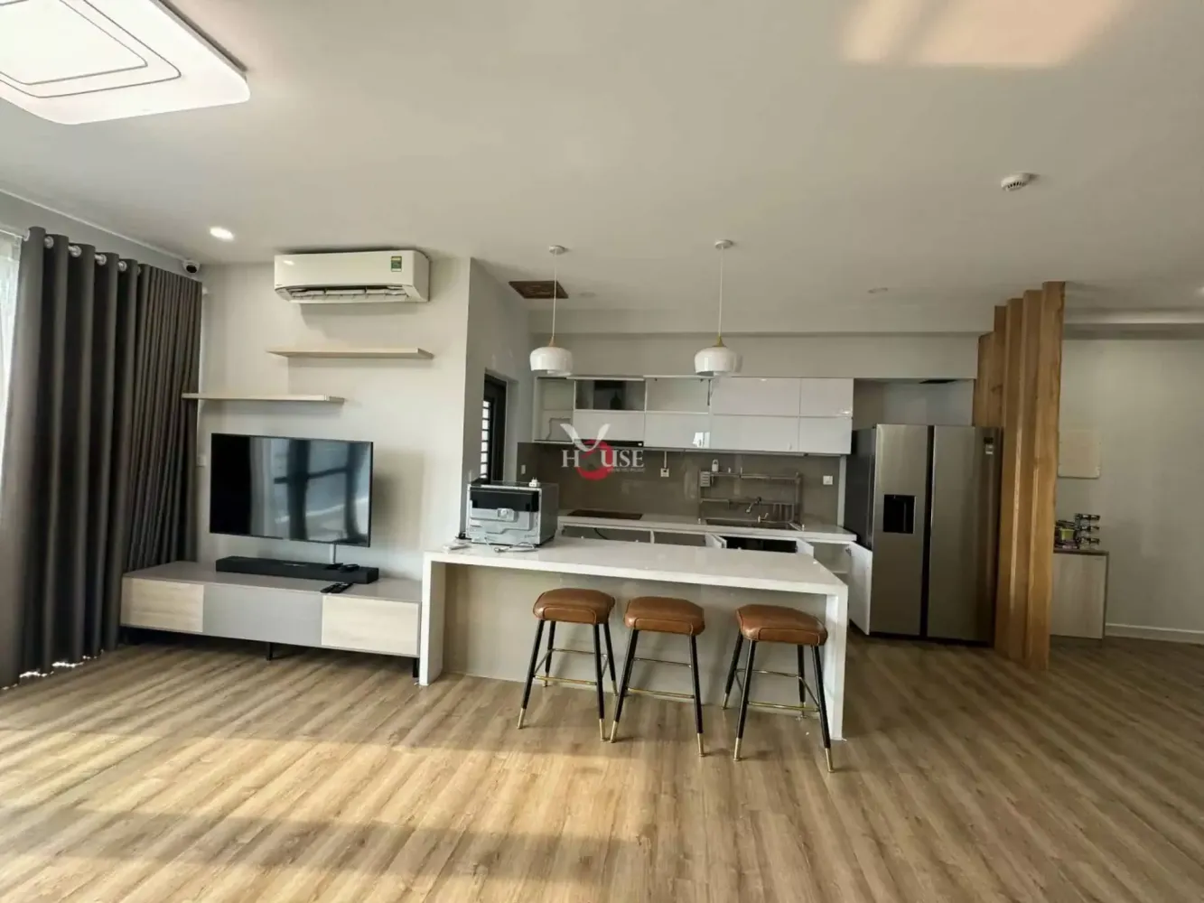 3 bedrooms Apartment in District 7, Vietnam No. 19336