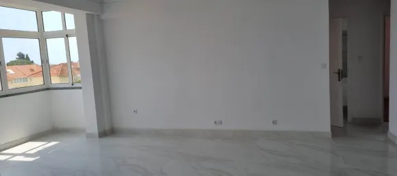 4 Schlafzimmer Wohnung in Cascais, Portugal, Nr. 66984 2