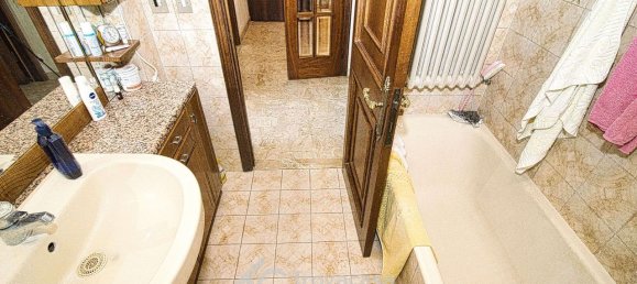 6-Zimmer Haus in Modena, Italy, Nr. 14910 27