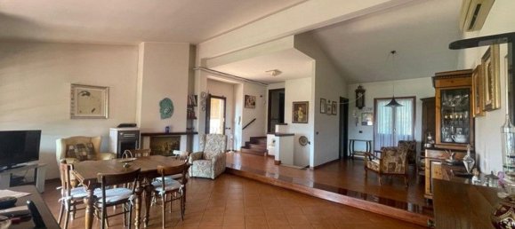 Casa de 6 divisões em Terni, Italy N.º 113566 46