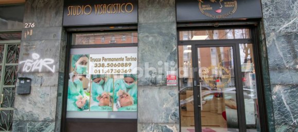 4 rooms Commercial property in Turin, Italy No. 81443 2