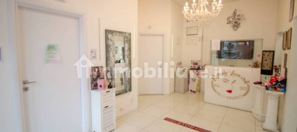 4 rooms Commercial property in Turin, Italy No. 81443 13