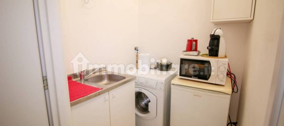 4 rooms Commercial property in Turin, Italy No. 81443 19