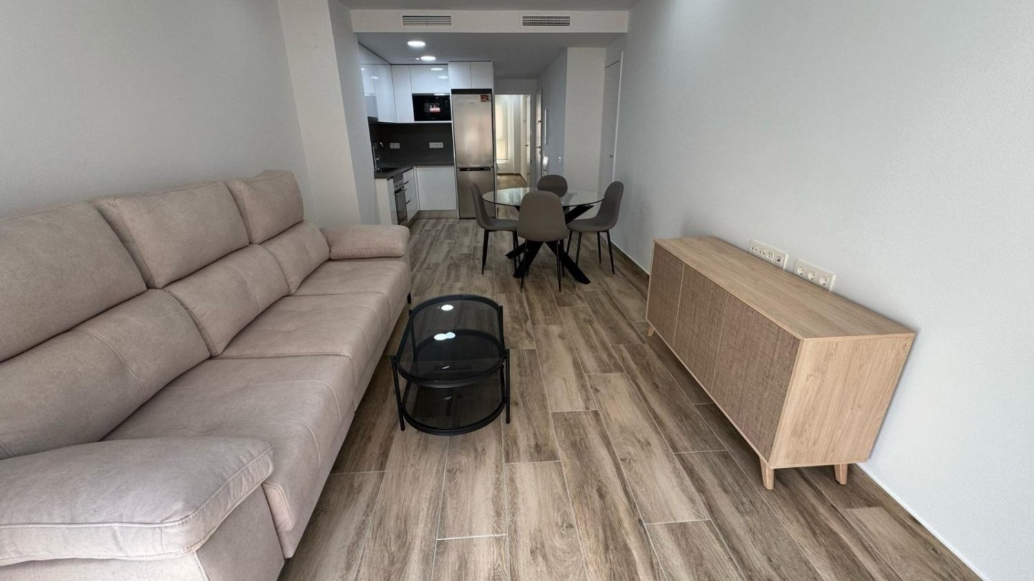 Apartamento de 1 dormitorio en Alicante, Spain No. 284107