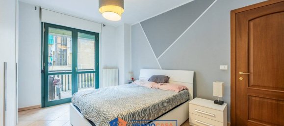 2 Schlafzimmer Wohnung in Turin, Italy, Nr. 299403 20