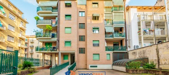 2 Schlafzimmer Wohnung in Turin, Italy, Nr. 299403 5