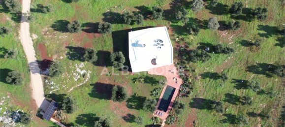 Вилла с 4 спальнями в Каровиньо, Италия № 718 2