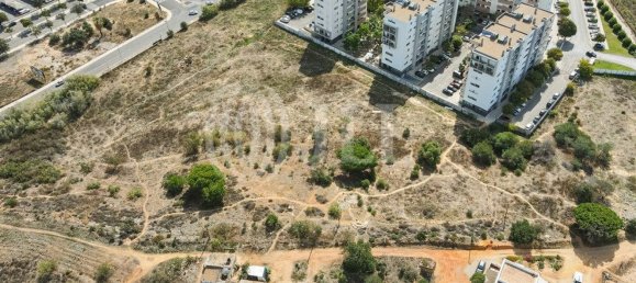 Terreno en Faro, Portugal 18264 m² No. 55690 3