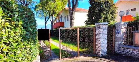 Villa de 3 dormitorios en Peschiera del Garda, Italy No. 283763 3
