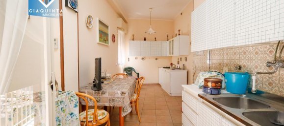 4 rooms House in Palagonia, Italy No. 238967 3