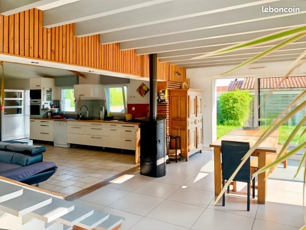 Casa T3 em Port-Saint-Pere, France N.º 363887