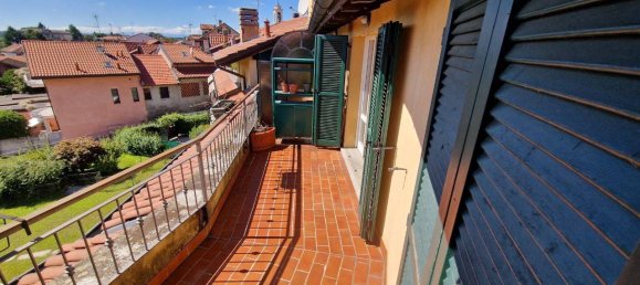 Estudio en Venegono Superiore, Italy No. 326725 24