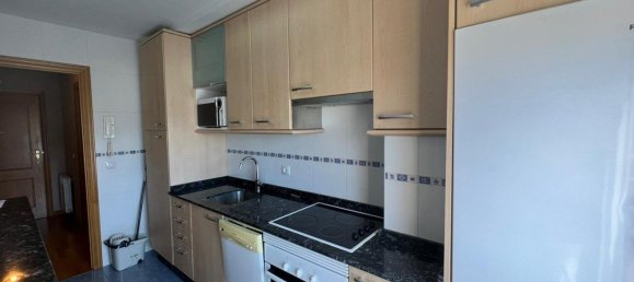 Apartamento de 3 dormitorios en León, Spain No. 74742 11