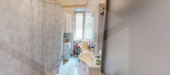 6 rooms Apartment in Pomigliano d'Arco, Italy No. 93604 10