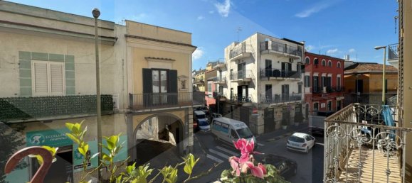 6 rooms Apartment in Pomigliano d'Arco, Italy No. 93604 4
