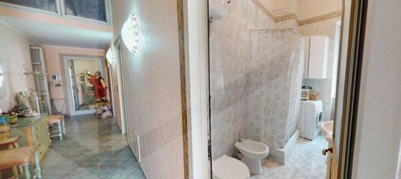 6 rooms Apartment in Pomigliano d'Arco, Italy No. 93604 8