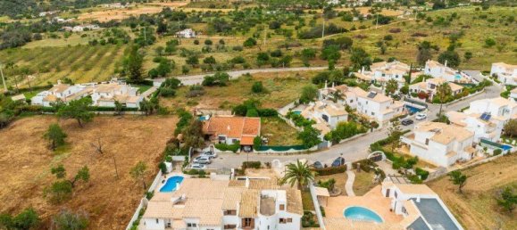 4 Schlafzimmer Villa in Guia, Portugal, Nr. 143784 26