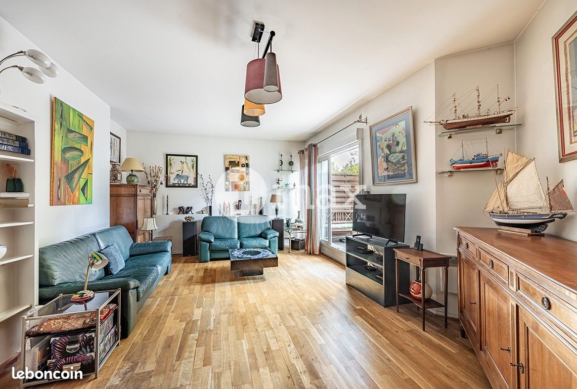 Apartamento T3 em Levallois-Perret, France N.º 166131