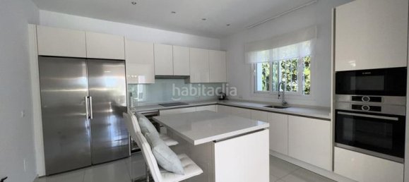 6 bedrooms Villa in Marbella, Spain No. 82209 12