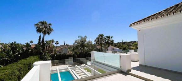 6 bedrooms Villa in Marbella, Spain No. 82209 29