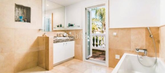 6 bedrooms Villa in Marbella, Spain No. 82209 27