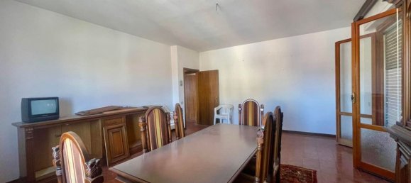 Apartamento de 6 habitaciónes en Montopoli in Val d'Arno, Italy No. 299596 21