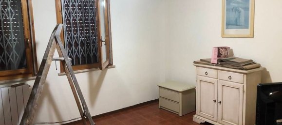 4 rooms Apartment in Pisa, Italy No. 225634 2