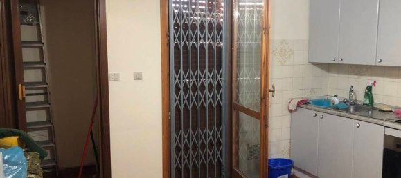 4 rooms Apartment in Pisa, Italy No. 225634 3