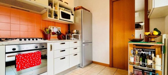 Квартира с 2 спальнями в Дезенцано дель Гарда, Италия № 331076 7