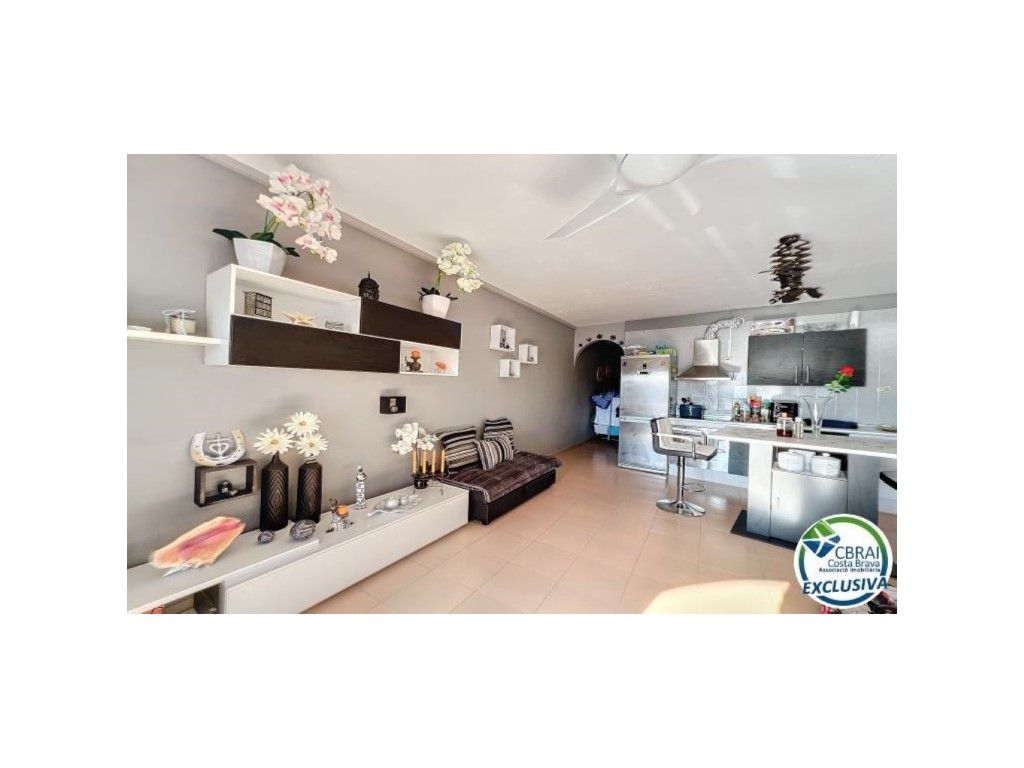 1 bedroom Apartment in Empuriabrava, Spain No. 198982