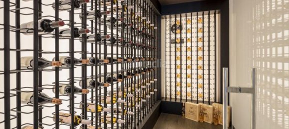 5 chambres Villa à El Madronal, Spain No. 31757 17