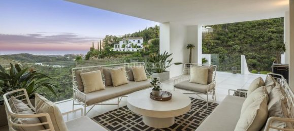 5 chambres Villa à El Madronal, Spain No. 31757 16