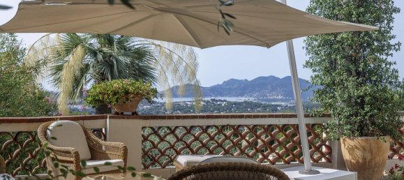 5 bedrooms Villa in Mougins, France No. 1544 4