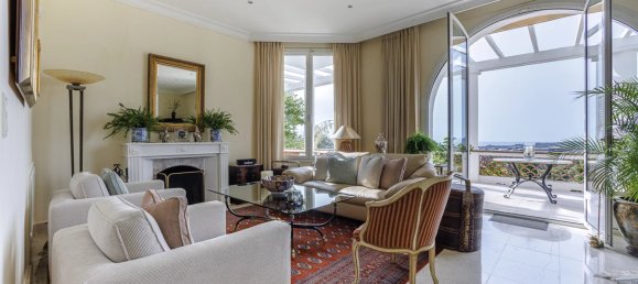 5 bedrooms Villa in Mougins, France No. 1544 5