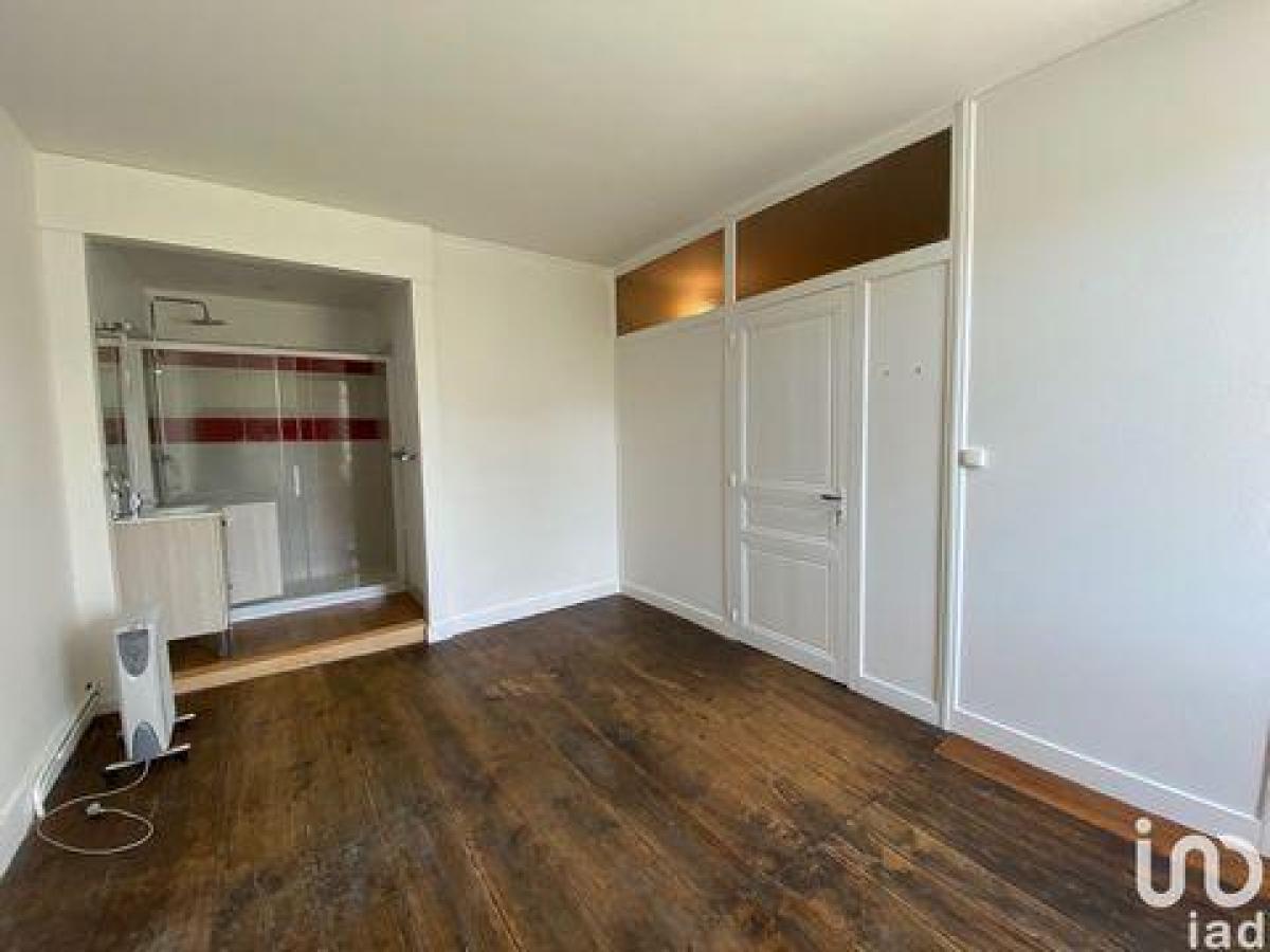 3 Schlafzimmer Haus in Civray, France, Nr. 30459