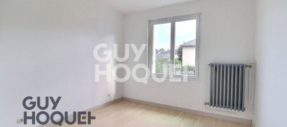 3 bedrooms House in Bernay, France No. 348454 6