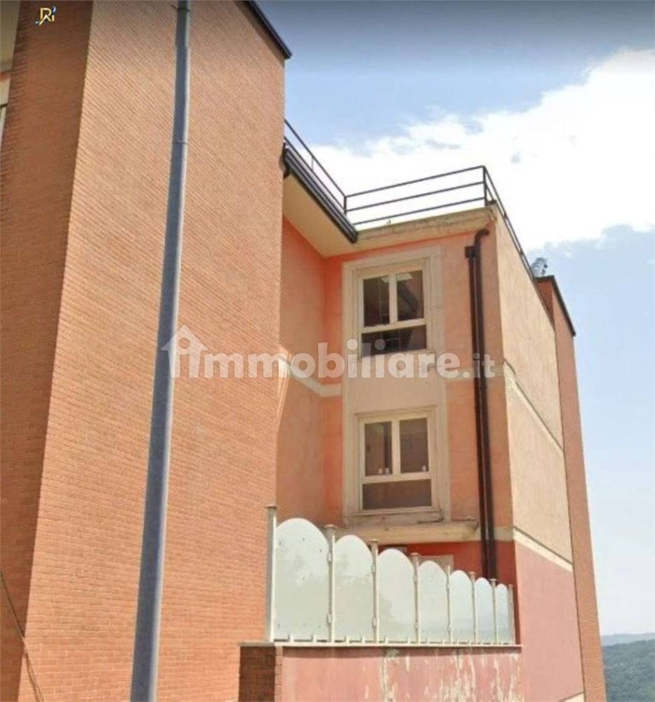 2 bedrooms Apartment in Pietrastornina, Italy No. 93710