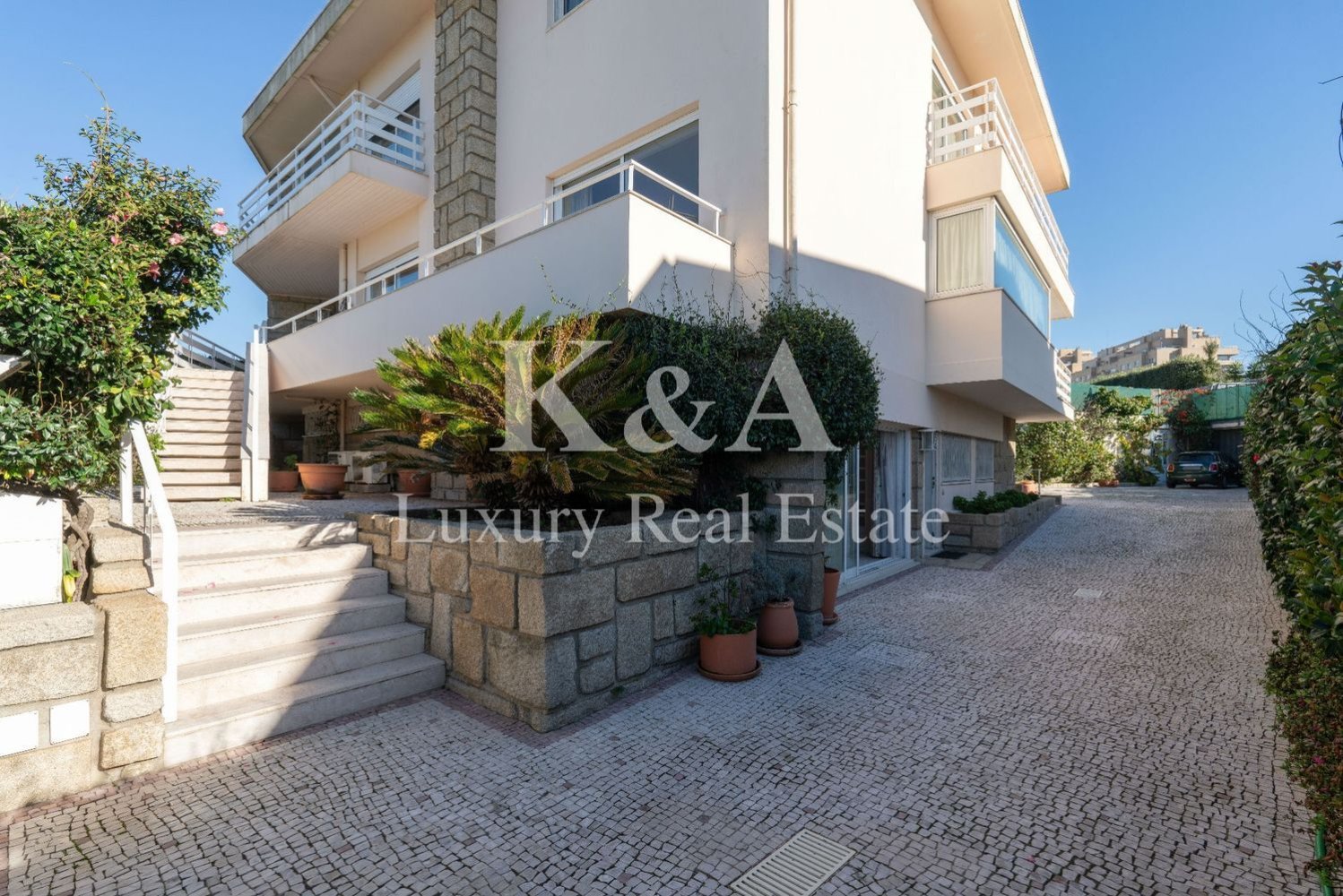 4 bedrooms House in Porto, Portugal No. 117620