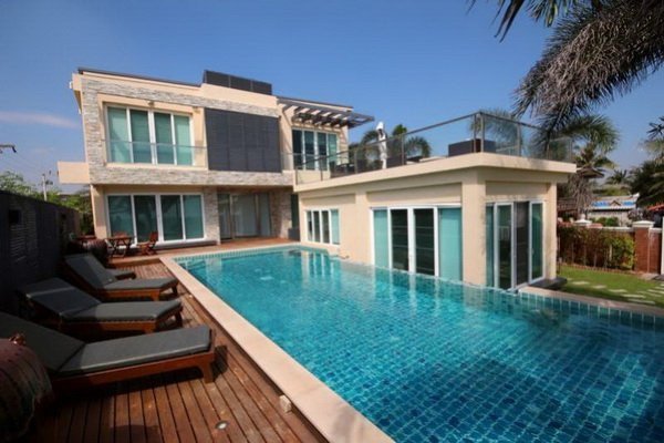 Casa de 4 dormitorios en Hua Hin, Thailand No. 58902