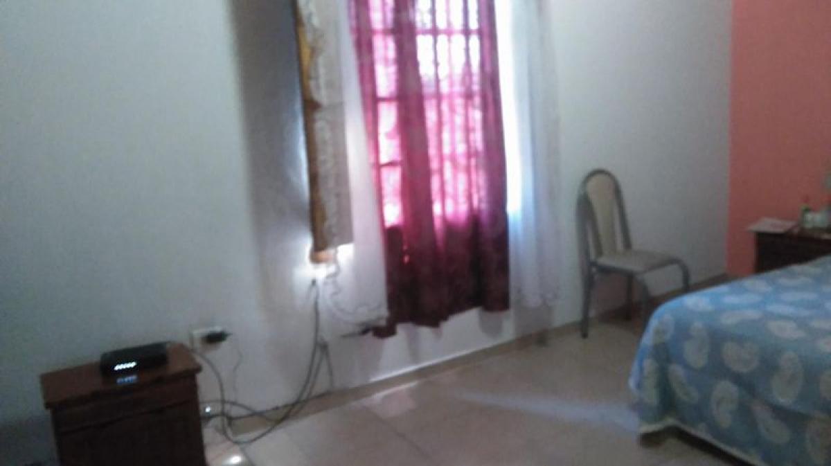 Дом с 4 спальнями в Кордоба, Аргентина № 714