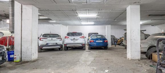 585m² Commercial property in Granada, Spain No. 180714 2