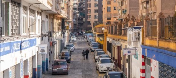 585m² Commercial property in Granada, Spain No. 180714 3