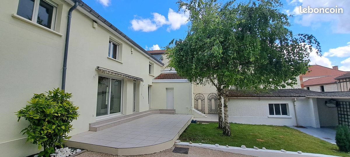 4 غرف نوم منزل في Chalons-en-Champagne, France رقم 152402