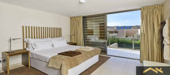 Вилла с 4 спальнями в Албуфейра, Португалия № 156828 11